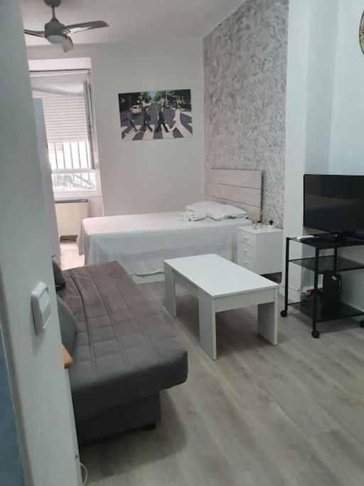 Apartamento En El Corazon De Madrid Luaran gambar